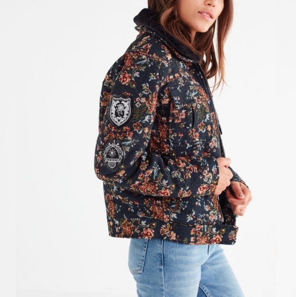Urban Outfitters BlancNYC tapestry quilted flight bomber jacket - Picture 4 of 15